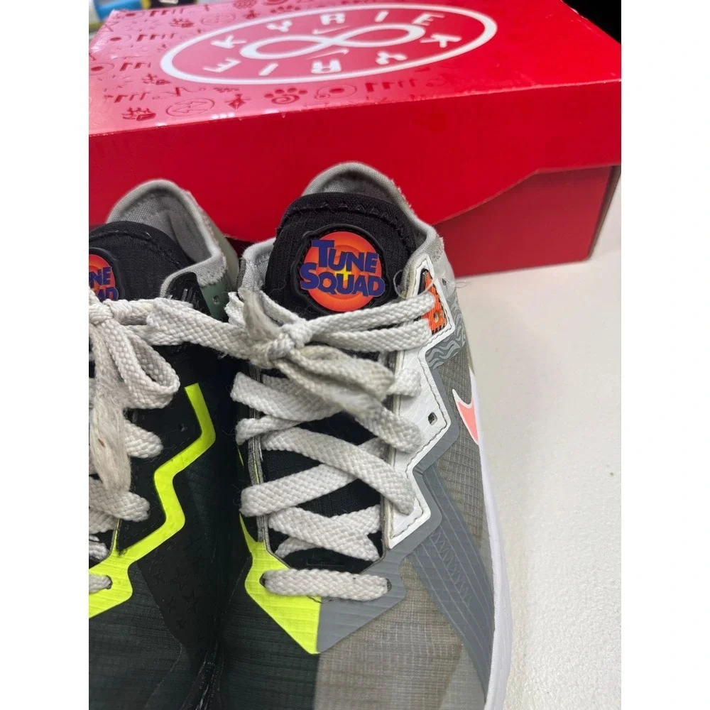 Nike LeBron Witness 7 (GS) Tune Squad Space Jam Kids Basketball‎ Shoes 4y